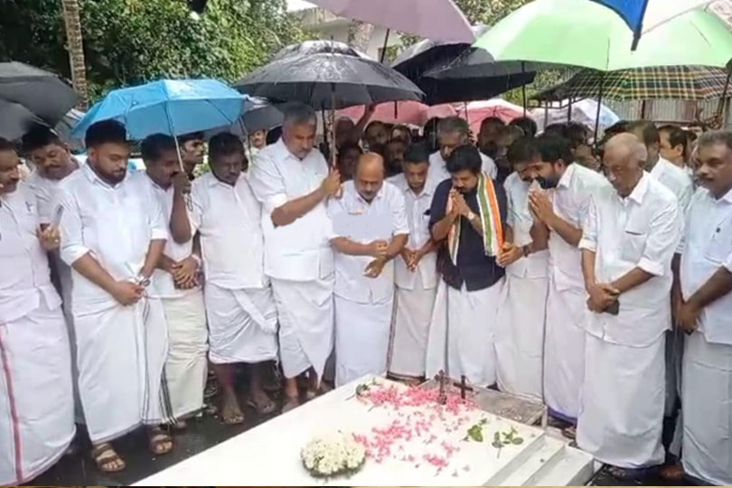 നിലമ്പൂരിലെ യു ഡി എഫ് സ്ഥാനാർത്ഥി ആര്യാടൻ ഷൗക്കത്ത് പുതുപ്പള്ളിയിലെ ഉമ്മൻ ചാണ്ടിയുടെ കല്ലറയിൽ പുഷ്പാർച്ചന നടത്തി